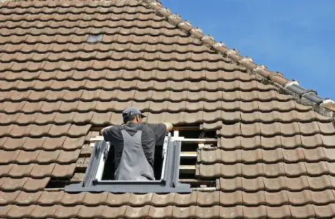 Pose de velux - Montaigu-de-Quercy